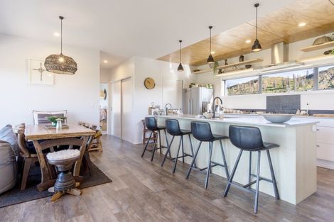 Photo of property in 471 Hatuma Road, Waipukurau, 4281