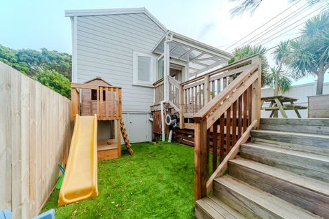 Photo of property in 1 Torquay Terrace, Newtown, Wellington, 6021