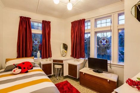Photo of property in 127 Queen Street, North Dunedin, Dunedin, 9016