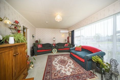 Photo of property in 4a Pinedale Parade, Milson, Palmerston North, 4414
