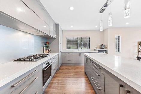 Photo of property in 11 Matisse Drive, West Harbour, Auckland, 0618