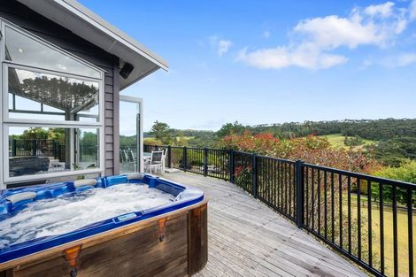 Photo of property in 1355 Old North Road, Helensville, 0875