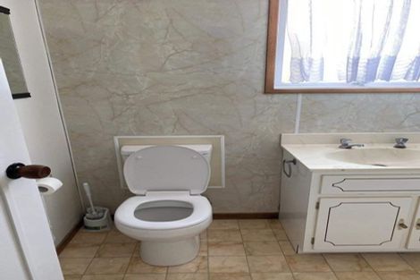 Photo of property in 9 Rickards Place, New Lynn, Auckland, 0600