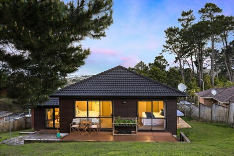 Photo of property in 45 Helleur Road, Massey, Auckland, 0614