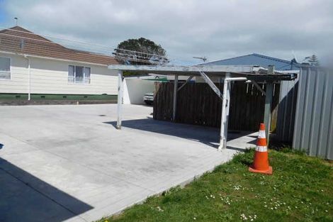 Photo of property in 206 Coronation Avenue, Welbourn, New Plymouth, 4310