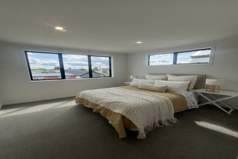 Photo of property in 41u4 Prisk Street, Melville, Hamilton, 3206