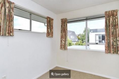 Photo of property in 10 Rachel Place, Avonhead, Christchurch, 8042