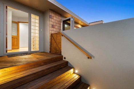 Photo of property in 50 Plateau Heights, Mount Maunganui, 3116