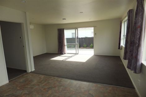 Photo of property in 64 Crofton Road, Harewood, Christchurch, 8051