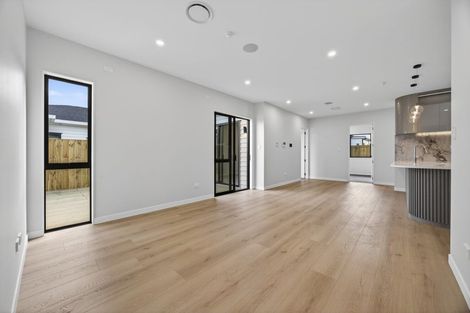 Photo of property in 10 Piko Road, Opaheke, 2113