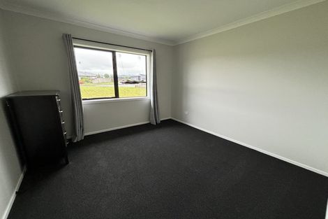 Photo of property in 6 Ash Close, Levin, 5510