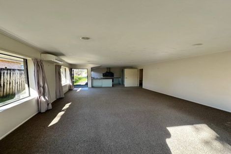 Photo of property in 1/5 Saint Leger Crescent, Huntington Park, Auckland, 2013