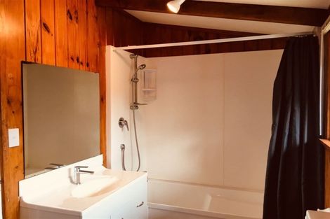 Photo of property in 34 Red Hills Road, Massey, Auckland, 0614