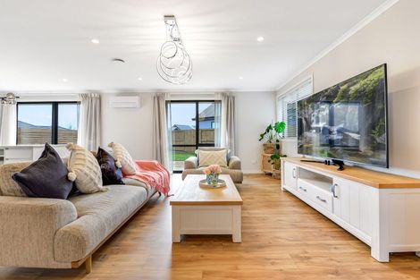 Photo of property in 21 Keerangi Place, Rototuna North, Hamilton, 3210