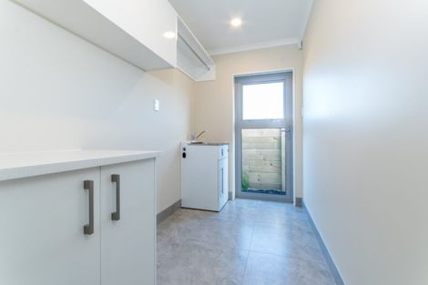 Photo of property in 18 Leebank Crescent, Riverhead, 0820