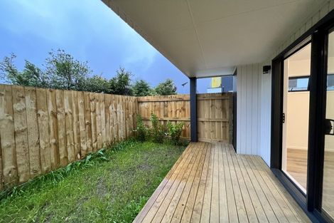 Photo of property in 43b/1 Waimumu Road, Massey, Auckland, 0614