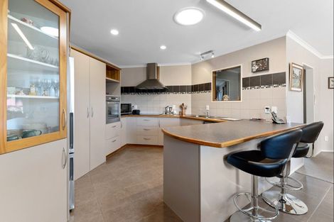 Photo of property in 16 Frame Place, Owhata, Rotorua, 3010