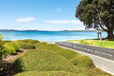 Photo of property in 9 Sunlight Promenade, Snells Beach, 0920