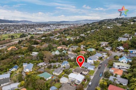 Photo of property in 4 Gainsborough Grove, Belmont, Lower Hutt, 5010