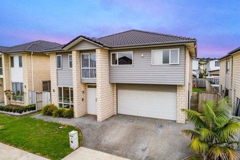 Photo of property in 22 Ballindrait Drive, Flat Bush, Auckland, 2019