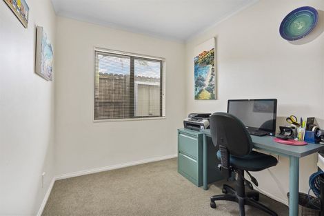 Photo of property in 12 Moycullien Lane, East Tamaki Heights, Auckland, 2016