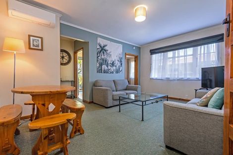 Photo of property in 16 Freyberg Street, Roslyn, Palmerston North, 4414