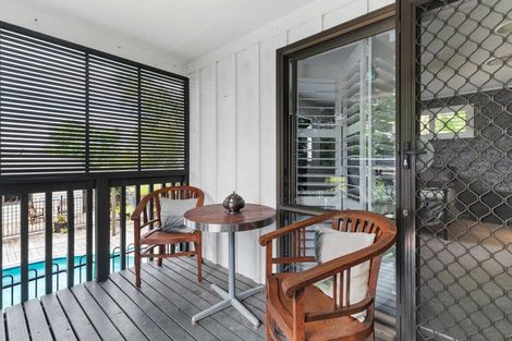 Photo of property in 41 Riverside Drive, Waiuku, 2123