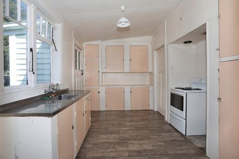Photo of property in 38 Ongo Road, Hunterville, 4730
