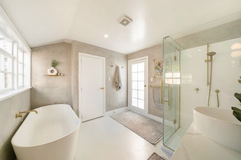 Photo of property in 5 Plateau Road, Te Marua, Upper Hutt, 5018