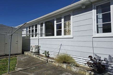 Photo of property in 577 Queen Street East, Levin, 5510