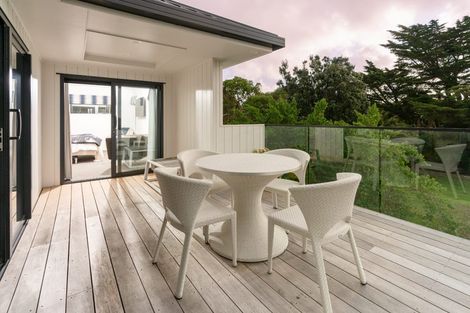 Photo of property in 14 Garden Road, Raumati Beach, Paraparaumu, 5032