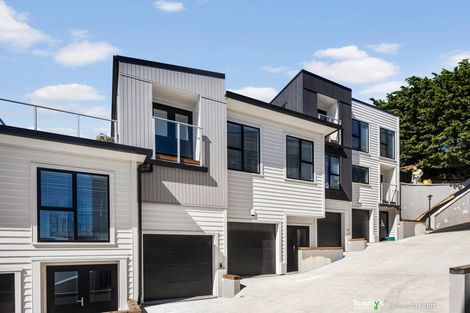 Photo of property in 25u2 Thane Road, Roseneath, Wellington, 6011