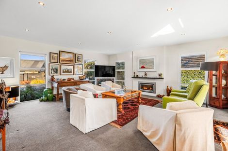 Photo of property in 4 Cascade Drive, Wanaka, 9305