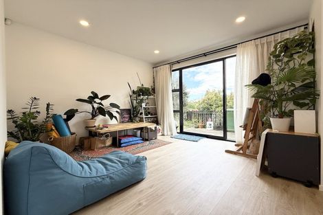 Photo of property in 35 Westgate Drive, Westgate, Auckland, 0614