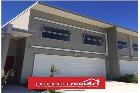 Photo of property in 8 Karauria Lane, Orewa, 0931