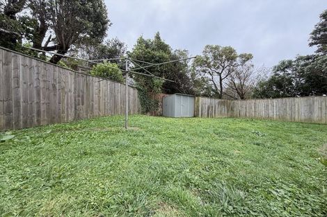 Photo of property in 98 Glanmire Road, Newlands, Wellington, 6037