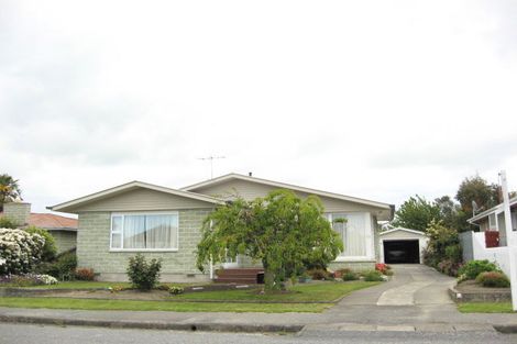 Photo of property in 25 Kinley Street, Rangiora, 7400