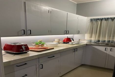 Photo of property in 1/1067 Fergusson Drive, Clouston Park, Upper Hutt, 5018