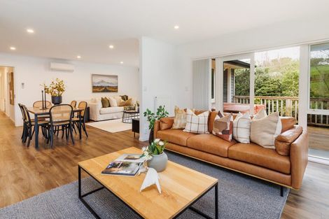 Photo of property in 35 Oram Drive, Turitea, Palmerston North, 4472