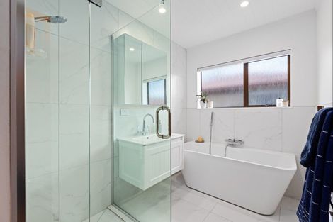 Photo of property in 21b Nukumea Common, Orewa, 0931