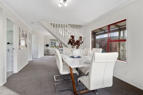 Photo of property in 2/18 Strid Road, Te Atatu South, Auckland, 0610