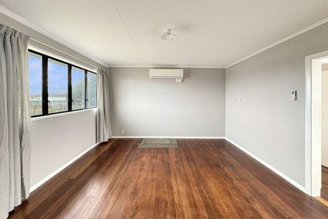 Photo of property in 14 Egmont Street, Castlecliff, Whanganui, 4501