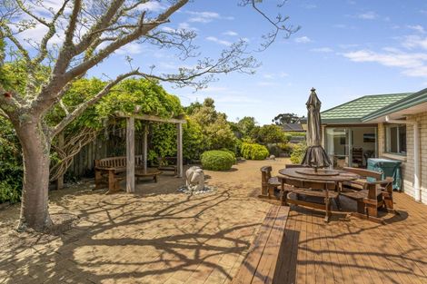 Photo of property in 9 Leigh Place, Paraparaumu Beach, Paraparaumu, 5032