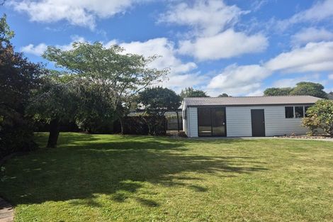 Photo of property in 11 Merton Place, Bryndwr, Christchurch, 8053