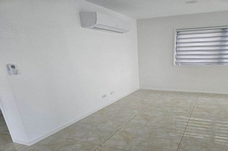 Photo of property in 28b Tiraumea Drive, Pakuranga, Auckland, 2010