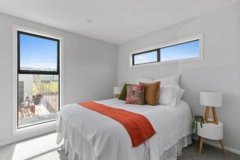 Photo of property in 6 Woodcarver Lane, Titahi Bay, 5022