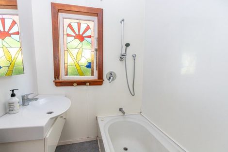 Photo of property in 28 Claremont Avenue, Paeroa, 3600