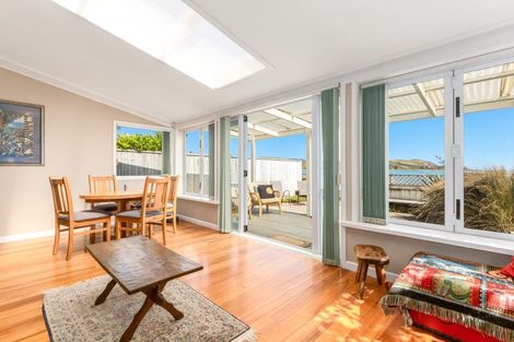 Photo of property in 32 Steyne Avenue, Plimmerton, Porirua, 5026