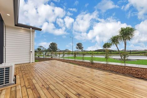 Photo of property in 14a Mclarin Road, Glenbrook, 2681