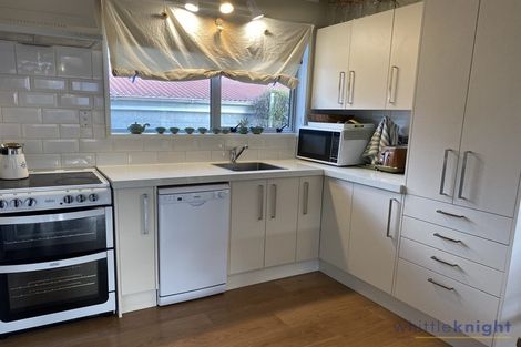Photo of property in 19 Salford Avenue, Redwood, Christchurch, 8051
